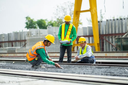 Preview: Male engineers are inspecting and controlling the work of the employees
