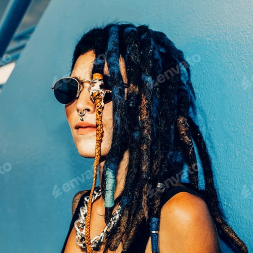 Preview: Rasta Spanish Girl with dreadlocks, piercings, tattoos and styli
