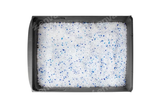 Preview: Cat litter with silica gel filling isolated on white background top view