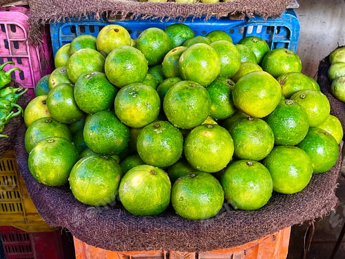 Preview: Fresh Organic Sweet Lemons