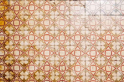 Preview: Traditional decorative wall tiles of beautiful design.