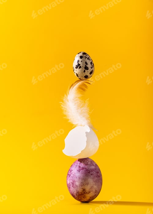 Preview: Modern balanced composition with Easter eggs
