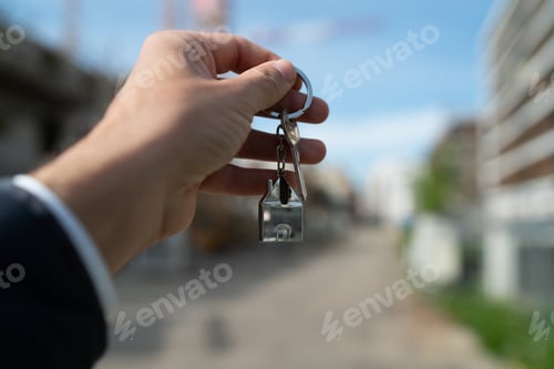 Preview: Dealer key, real estate agent