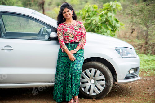 Preview: Beautiful young girl with car