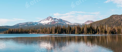 Preview: Lake in Oregon