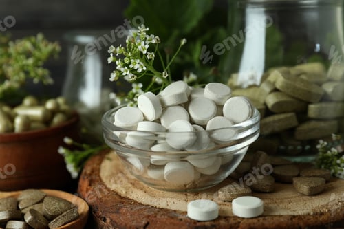 Preview: Concept of herbal medicine pills, close up