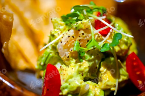 Preview: avocado and shrimps salad