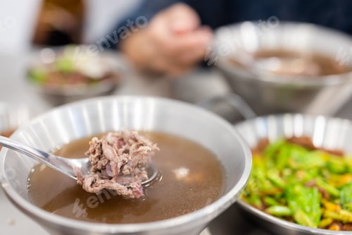 Preview: Taiwan Tainan raw fresh beef soup