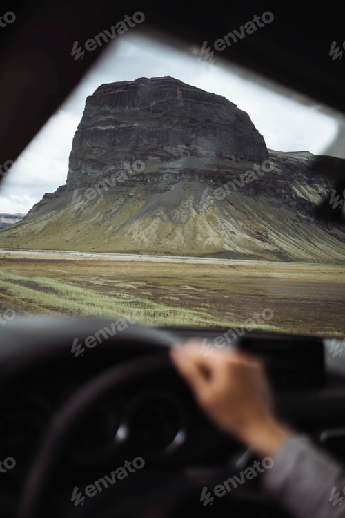 Preview: Road trip in Iceland