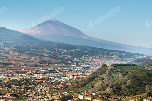Preview: View of the Teide volcano on the island of Tenerife. Canary Islands, Spain