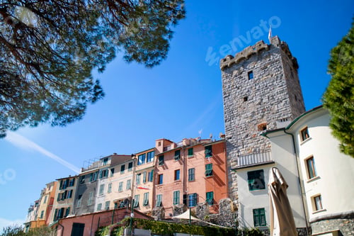 Preview: Photographic view of the small colorful village of Portovenere