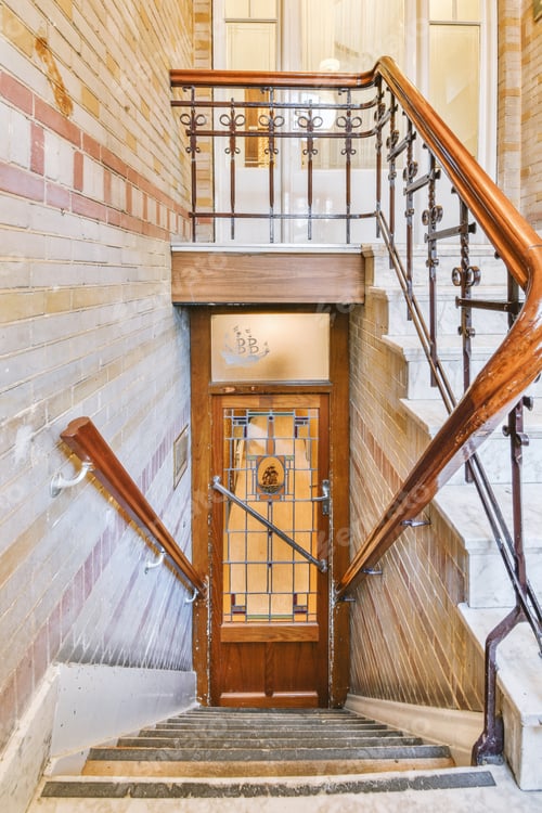 Preview: Luxury staircase hall