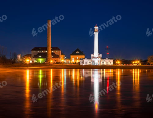 Preview: Beautiful shot of a Louisville water tower at night