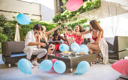 Preview: Friends having party