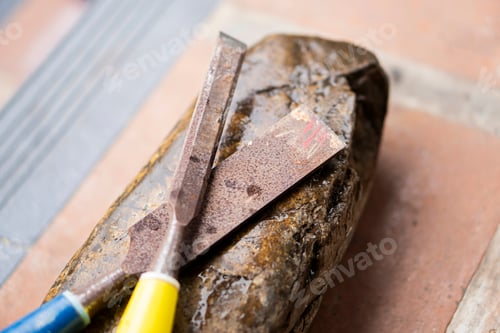 Preview: Chisels on Wet Sharpening Stone