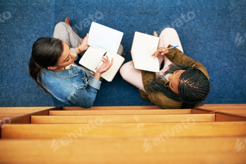 Preview: Working together to stay on top of their studies