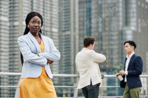 Preview: Confident Black young businesswoman
