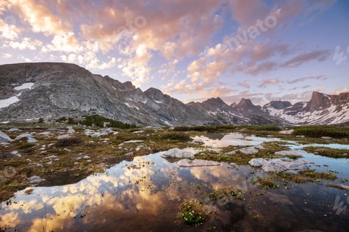 Preview: Wind river range