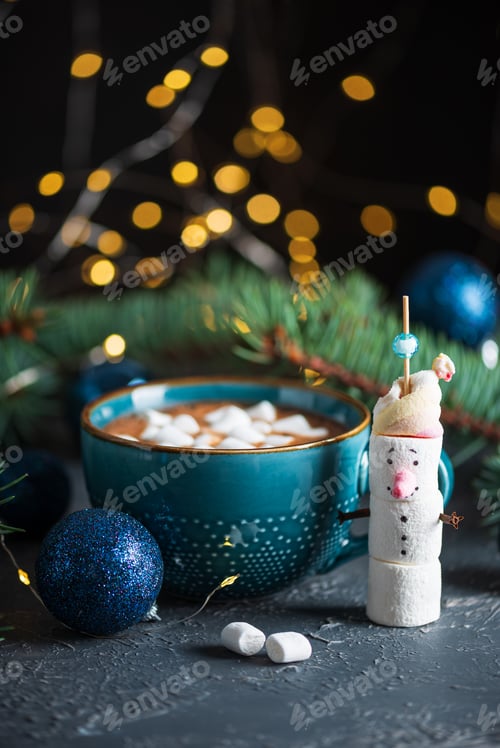 Preview: Hot Chocolate with Marshmallow Snowman and Christmas Decor