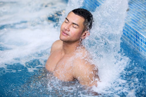 Preview: Happy man under stream