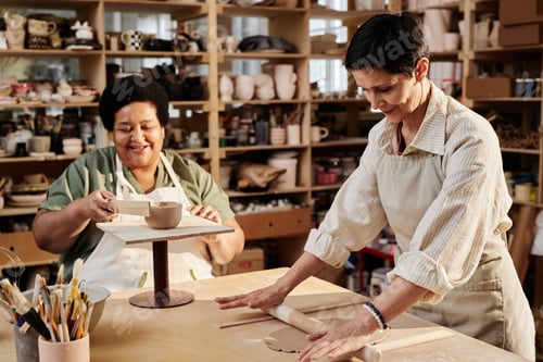 Preview: Women in Pottery Class Enjoying Retirement