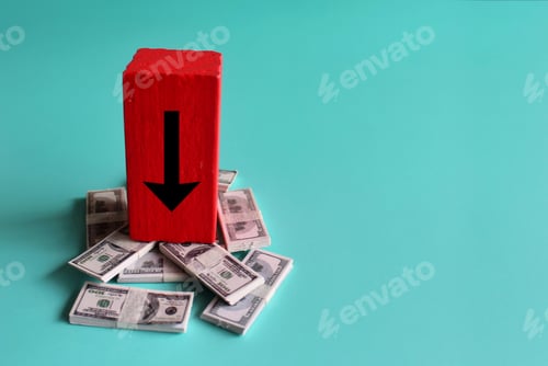 Preview: Red wooden cube with downward arrow and banknotes.