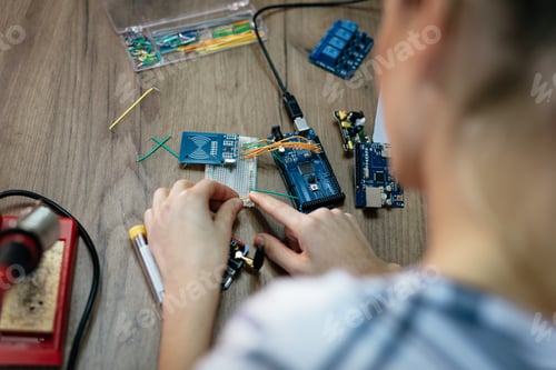 Preview: Soldering Electronic Circuit Board