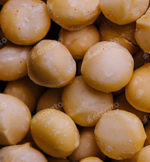 Preview: delicious macadamia nuts top view