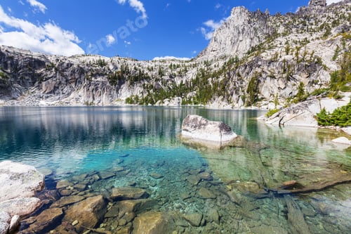 Preview: Alpine lake