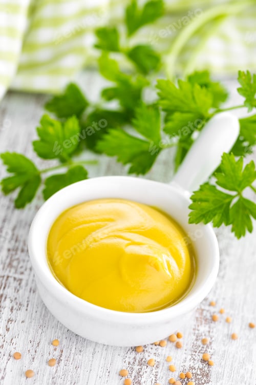 Preview: Mustard on white background