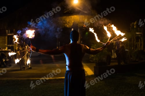 Preview: Firestarter performing amazing fire show