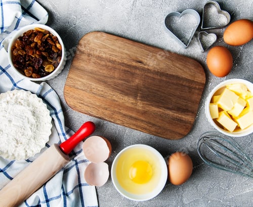 Preview: Kitchen table with various ingredients