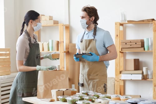 Preview: Teamwork in delivery service