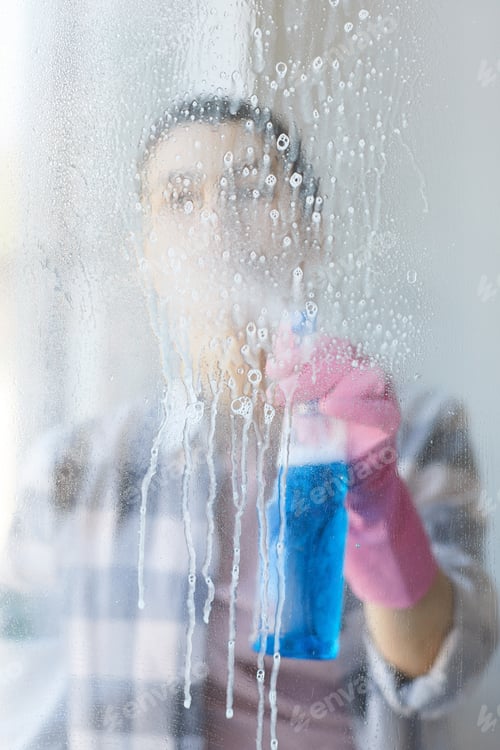 Preview: Cleaning the glass window