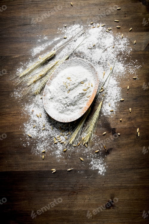 Preview: Wheat flour in bowl.