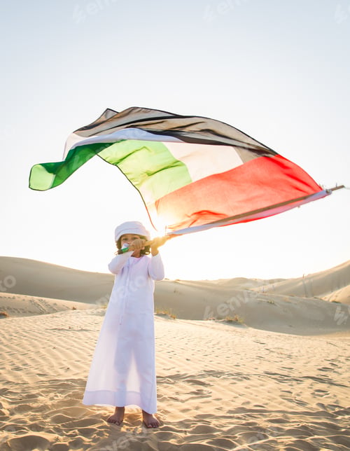 Preview: Arabian family in the desert