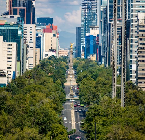 Preview: Aerial view of Paseo de La Reforma avenue and Angel of Independence Monument - Mexico City, Mexico