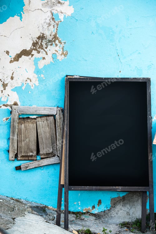 Preview: Empty old menuboard