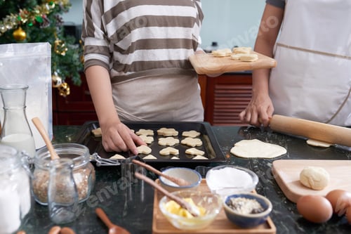 Preview: Baking cookies
