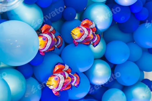 Preview: Marine-style decor of balloons, fish, and corals for the birthday photo zone