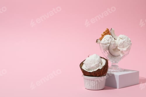 Preview: Summer dessert - ice cream, ice cream with coconut