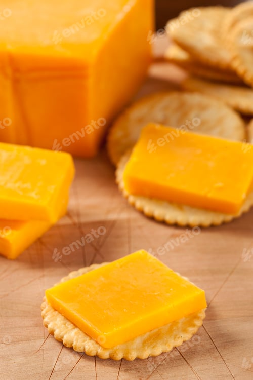 Preview: Cheese and Cracker Appetizer
