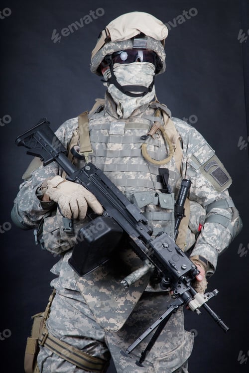 Preview: United States marines machine gunner studio shot