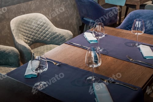 Preview: Beautiful table setting in anticipation of guests in the restaurant or cafe