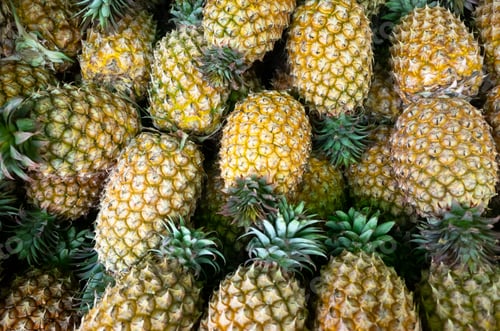 Preview: Group Of Pineapple Fruit At Traditional Marketplace In Taiwan