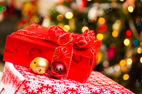 Preview: Presents