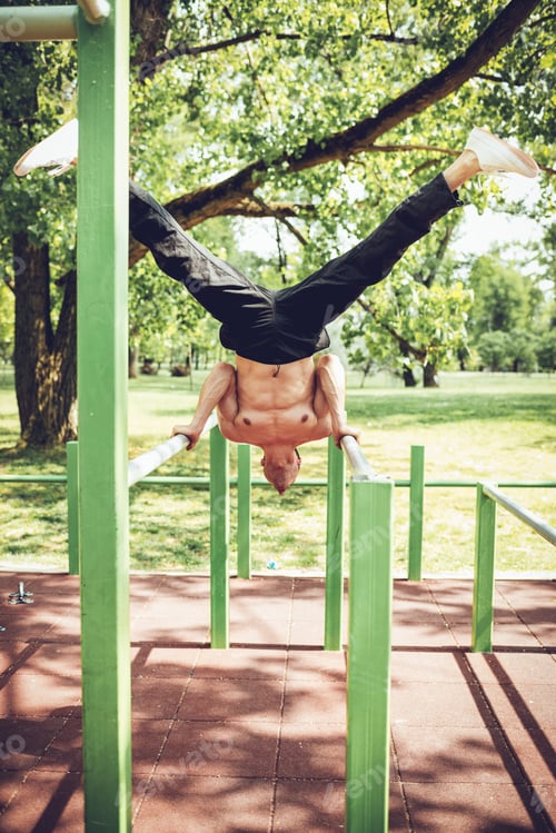 Preview: Training In The Outdoor Gym