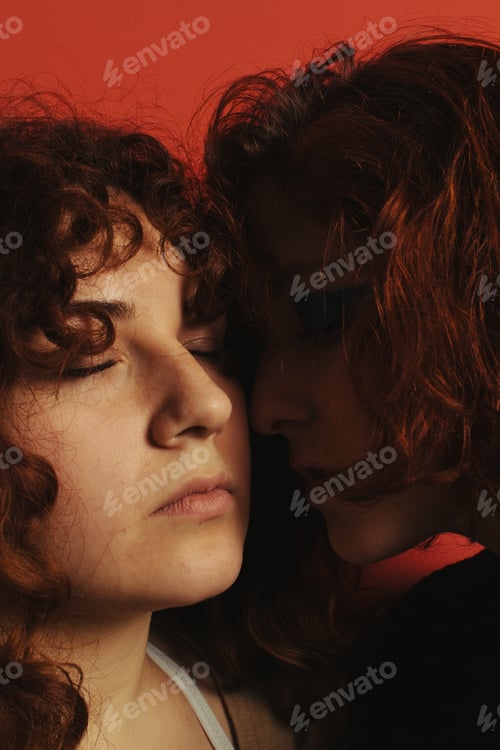 Preview: Beautiful Red And Curly Girls