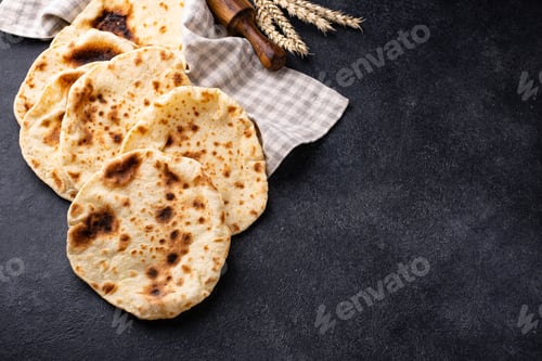 Preview: Pita bread, traditional Jewish food