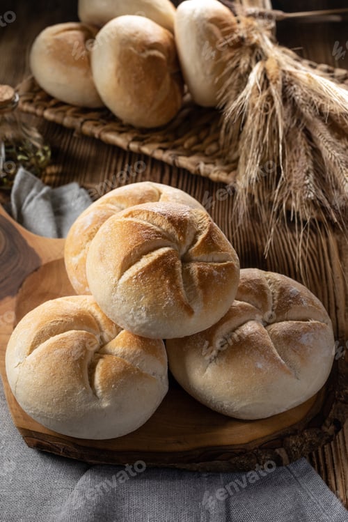 Preview: Fresh bread for breakfast.
